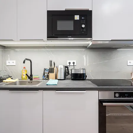 Eco Den Apartament *